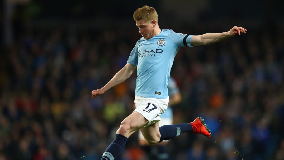 英超战报：罗杰斯双响，库尼亚破门难救主，维拉2-1曼联（英超焦点战：罗杰斯梅开二度，库尼亚破门难救主，阿斯顿维拉2-1力克曼联）