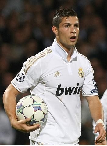 阿德巴约弧顶压哨绝杀三分不中，热火105-106惜败魔术