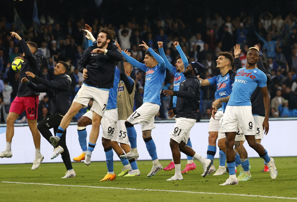 海地总理：球队晋级世界杯点燃了希望之火，让我们向全队致敬（海地总理：球队挺进世界杯燃起希望，向全队致以敬意）